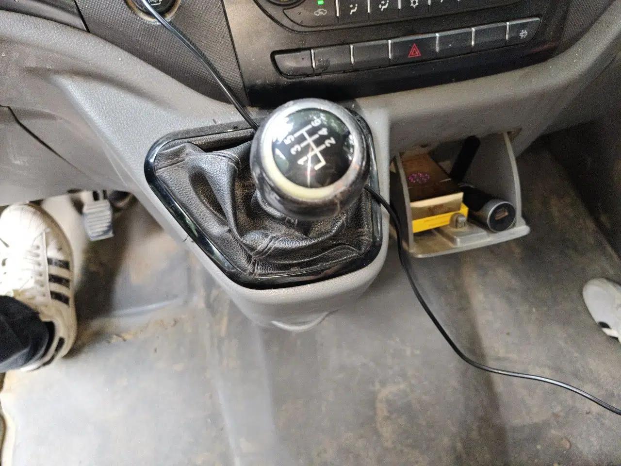 Foton Toano 2021 2.0T Manual Tongtu Long Wheelbase Mid-Height 5/6/7-Seater 4F20TC3 — миниатюра 15