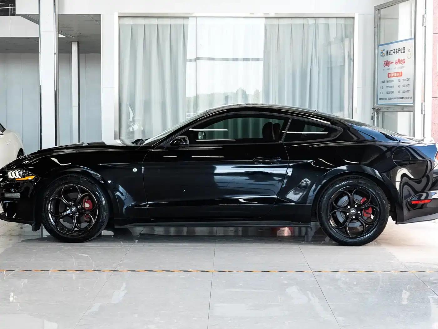 2018 Mustang 2.3L EcoBoost — миниатюра 2