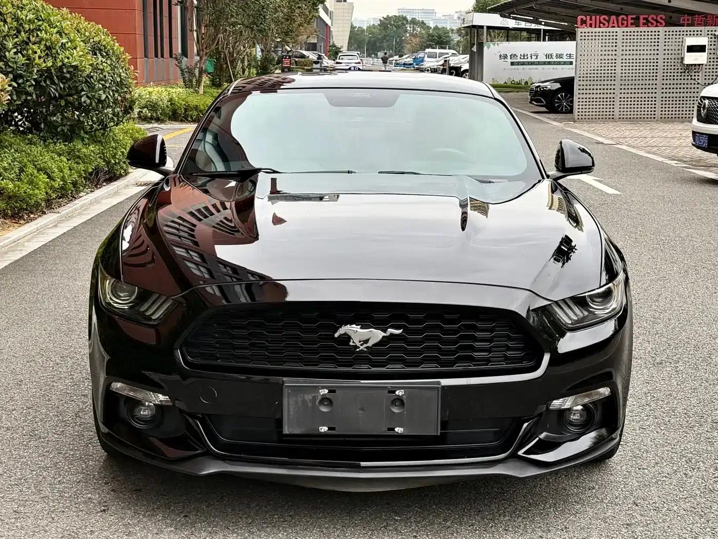 2017 Mustang 2.3T Performance Edition — миниатюра 2