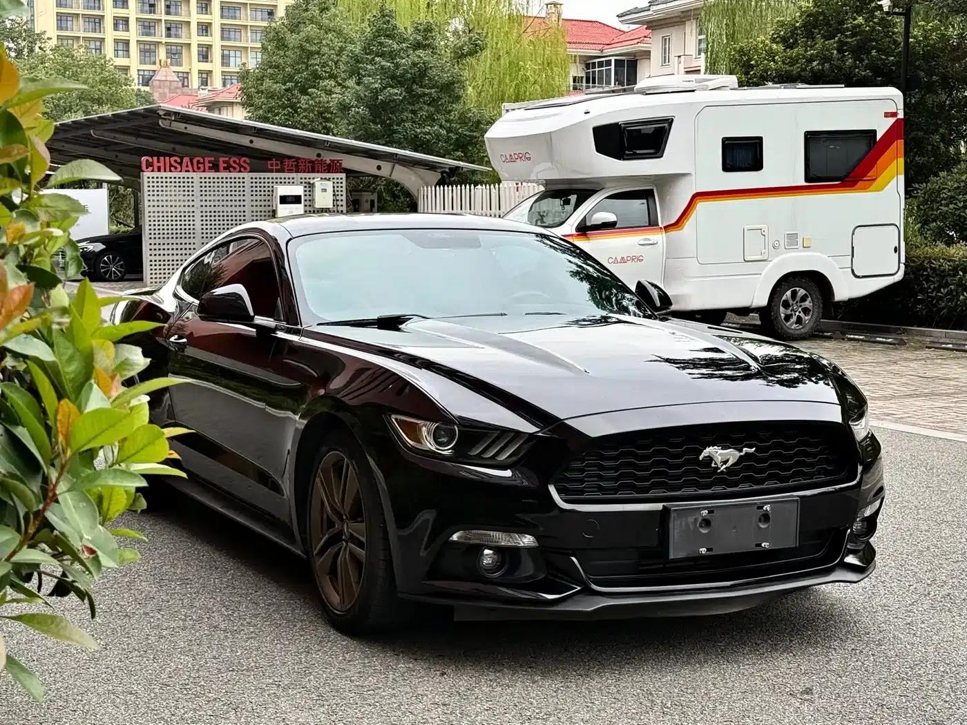 2017 Mustang 2.3T Performance Edition — миниатюра 3
