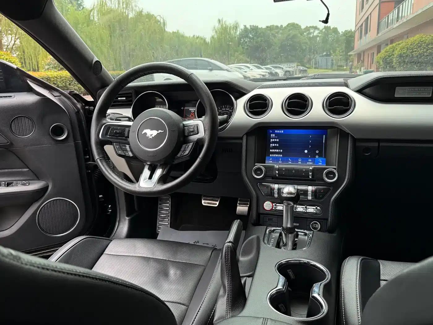 2017 Mustang 2.3T Performance Edition — миниатюра 5