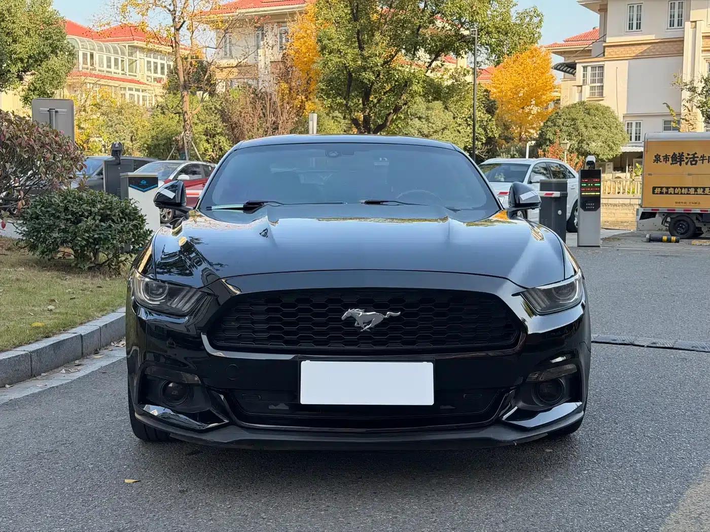 2017 Mustang 2.3T Performance Edition — миниатюра 2