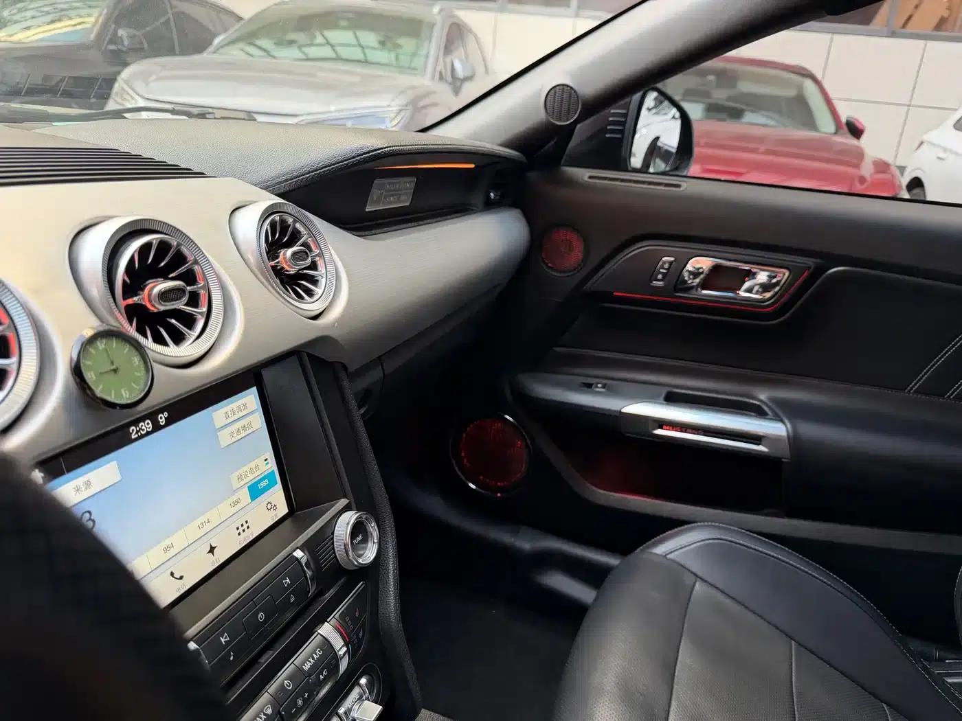 2017 Mustang 2.3T Performance Edition — миниатюра 11