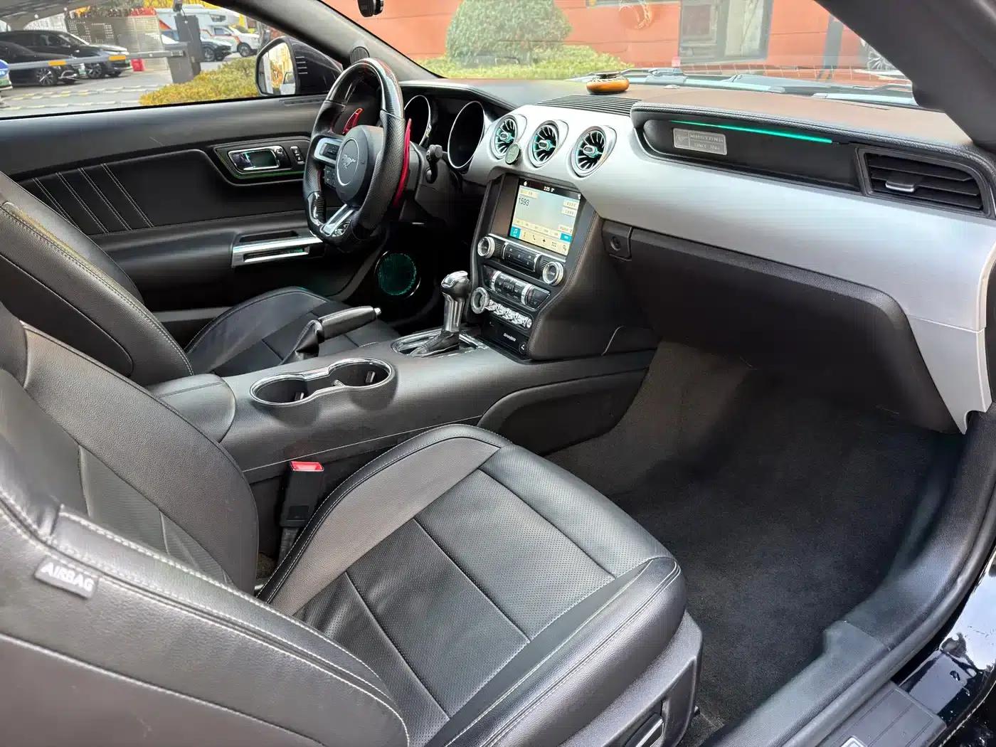 2017 Mustang 2.3T Performance Edition — миниатюра 12