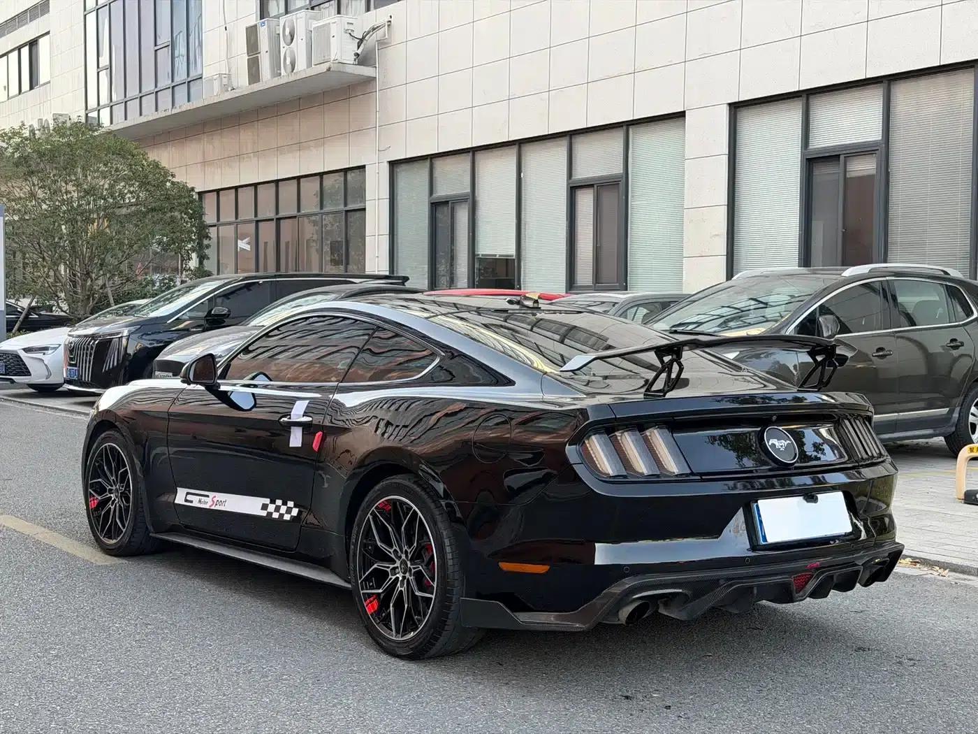 2017 Mustang 2.3T Performance Edition — миниатюра 15