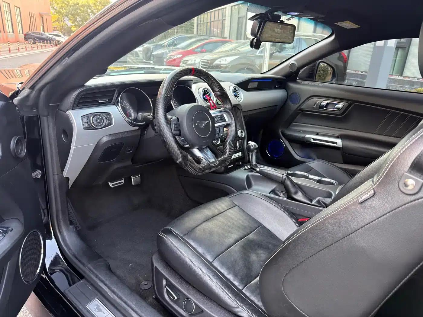 2017 Mustang 2.3T Performance Edition — миниатюра 5