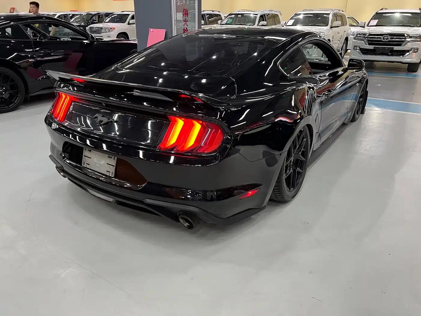 2015 Mustang 2.3T Sport Edition — миниатюра 6