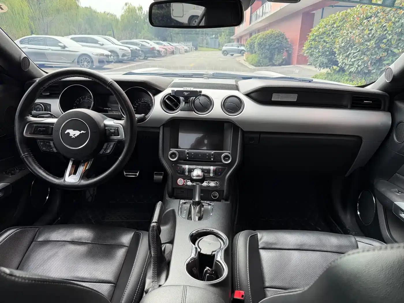 2017 Mustang 2.3T Performance Edition — миниатюра 8