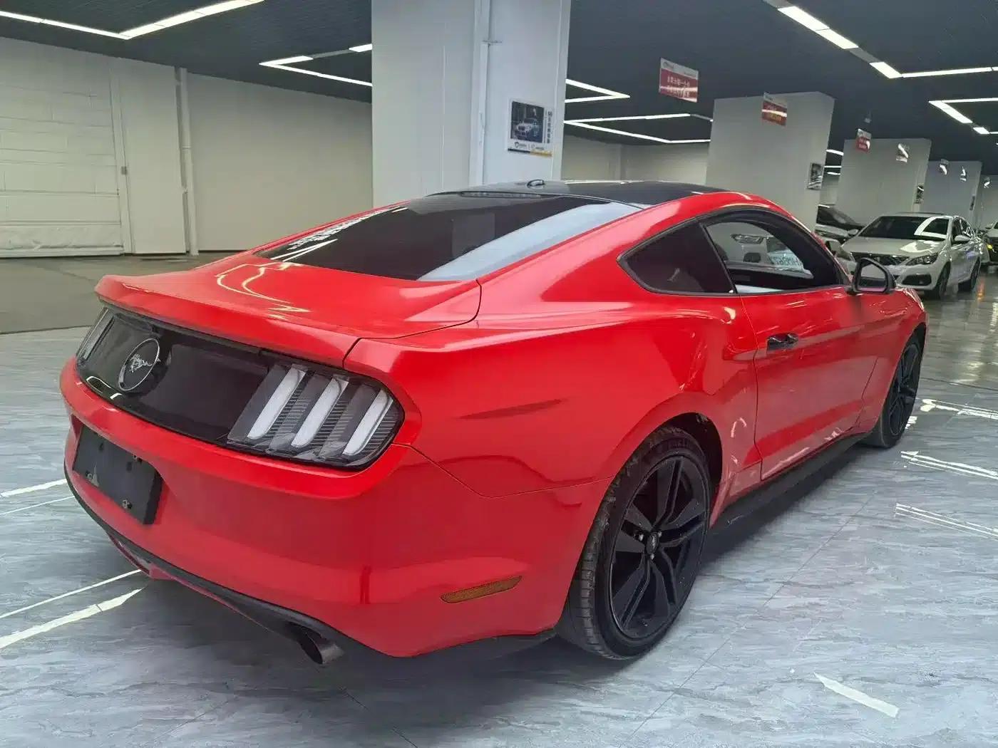 2017 Mustang 2.3T Performance Edition — миниатюра 6