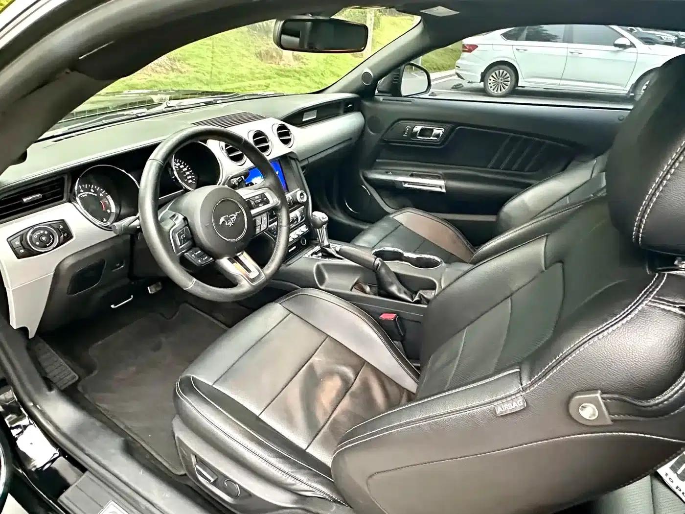 2017 Mustang 2.3T Performance Edition — миниатюра 4