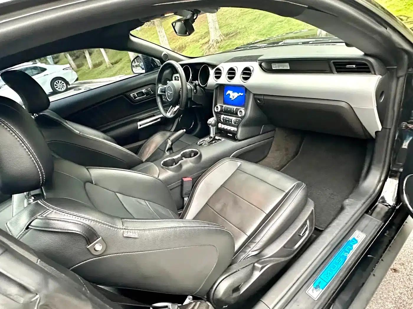 2017 Mustang 2.3T Performance Edition — миниатюра 6