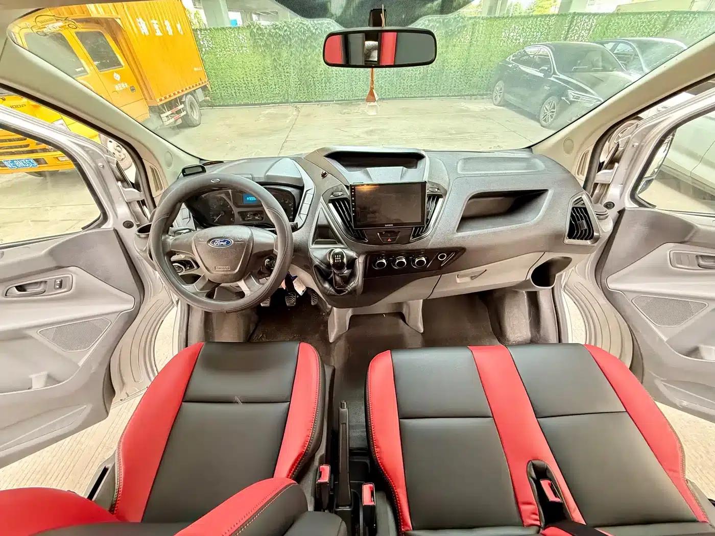 Ford Transit 2019 2.0T Diesel Multi-functional Commercial Vehicle, Short Wheelbase, Low Roof, 6 Seats, China VI Emission Standard — миниатюра 14