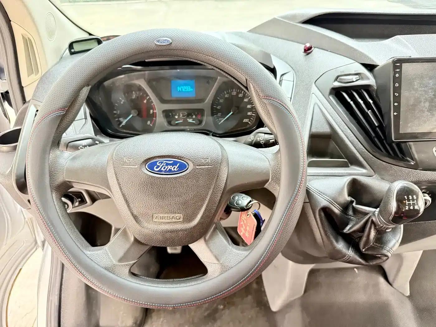 Ford Transit 2019 2.0T Diesel Multi-functional Commercial Vehicle, Short Wheelbase, Low Roof, 6 Seats, China VI Emission Standard — миниатюра 15