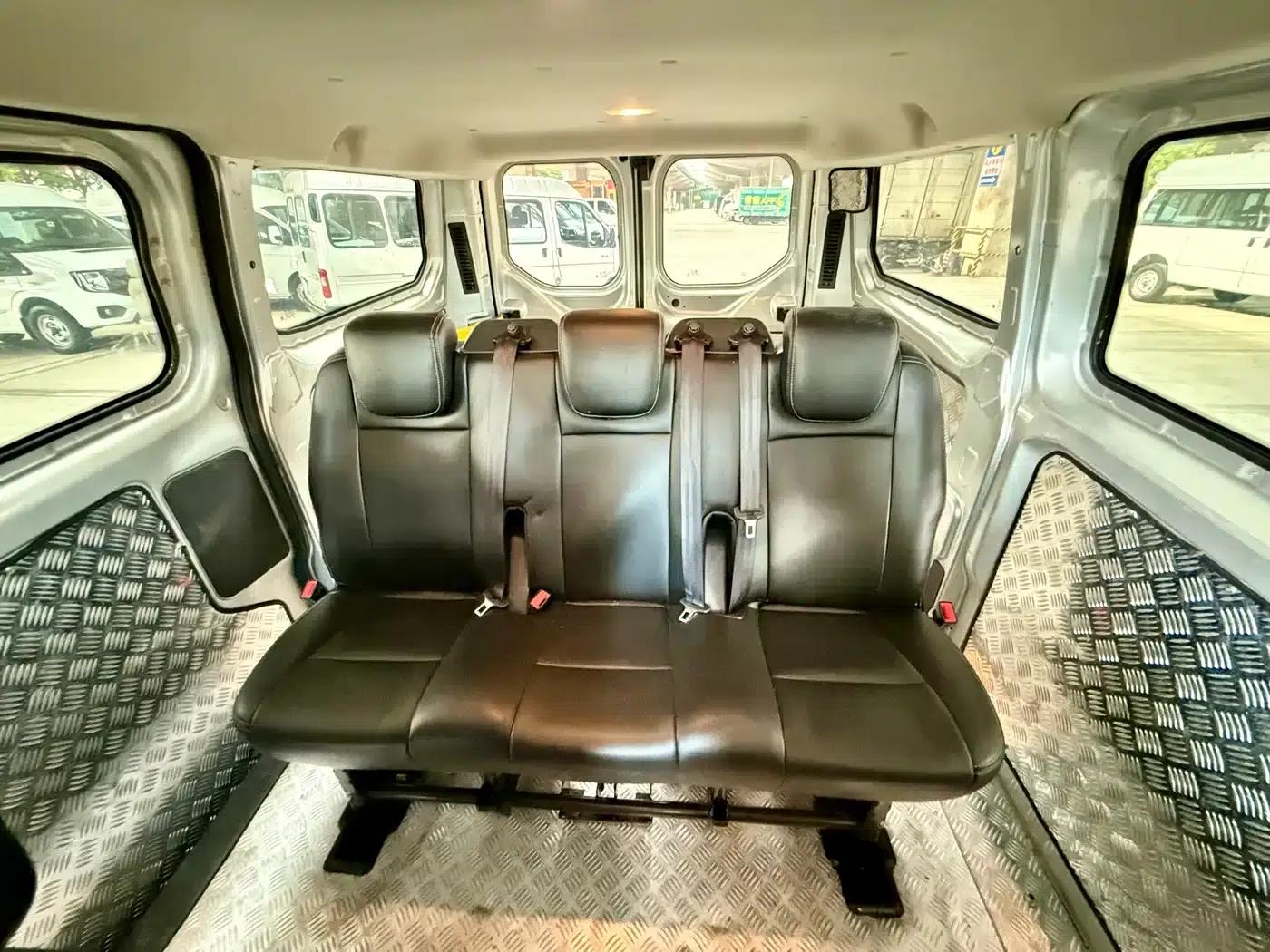 Ford Transit 2019 2.0T Diesel Multi-functional Commercial Vehicle, Short Wheelbase, Low Roof, 6 Seats, China VI Emission Standard — миниатюра 17