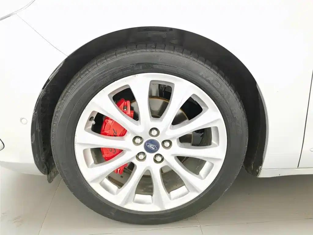 Taurus 2015 EcoBoost 325 V6 Flagship — миниатюра 17