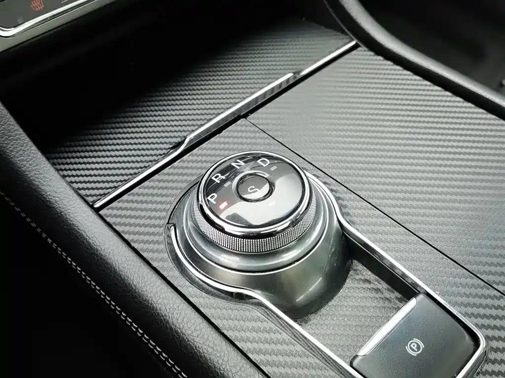 2016 Taurus EcoBoost 180 Luxury — миниатюра 13