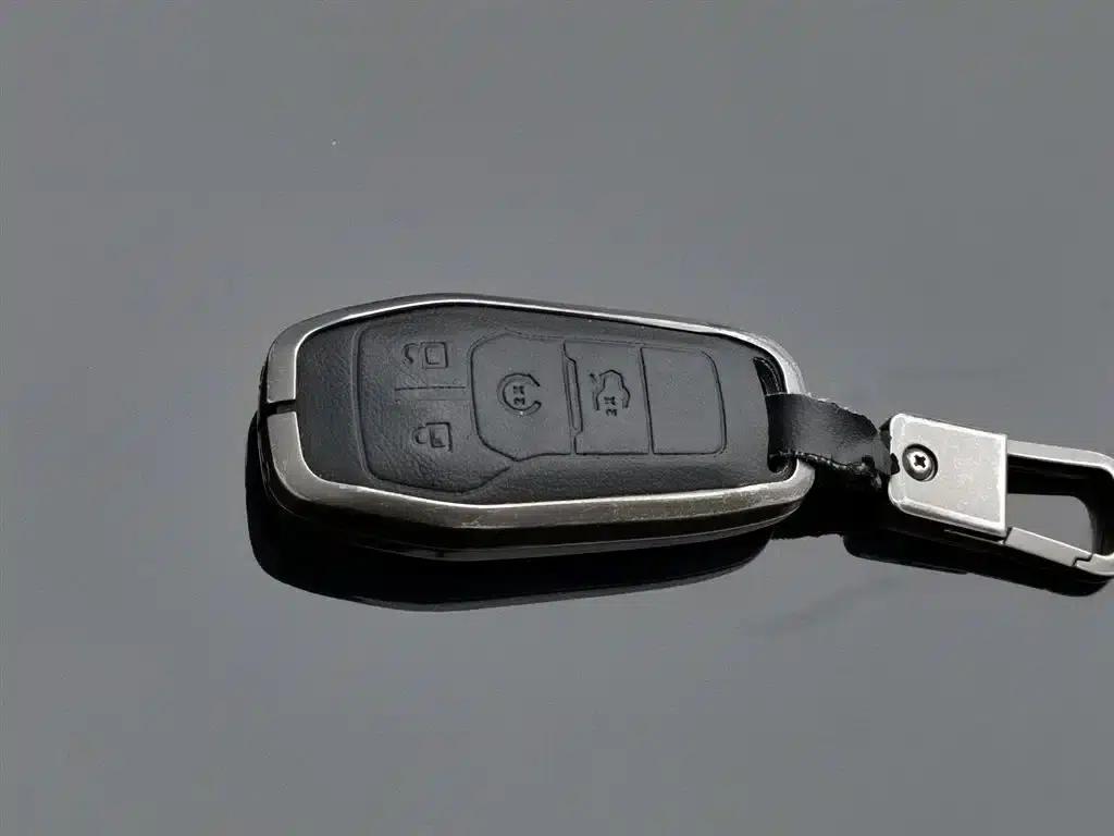 2016 Taurus EcoBoost 180 Luxury — миниатюра 19
