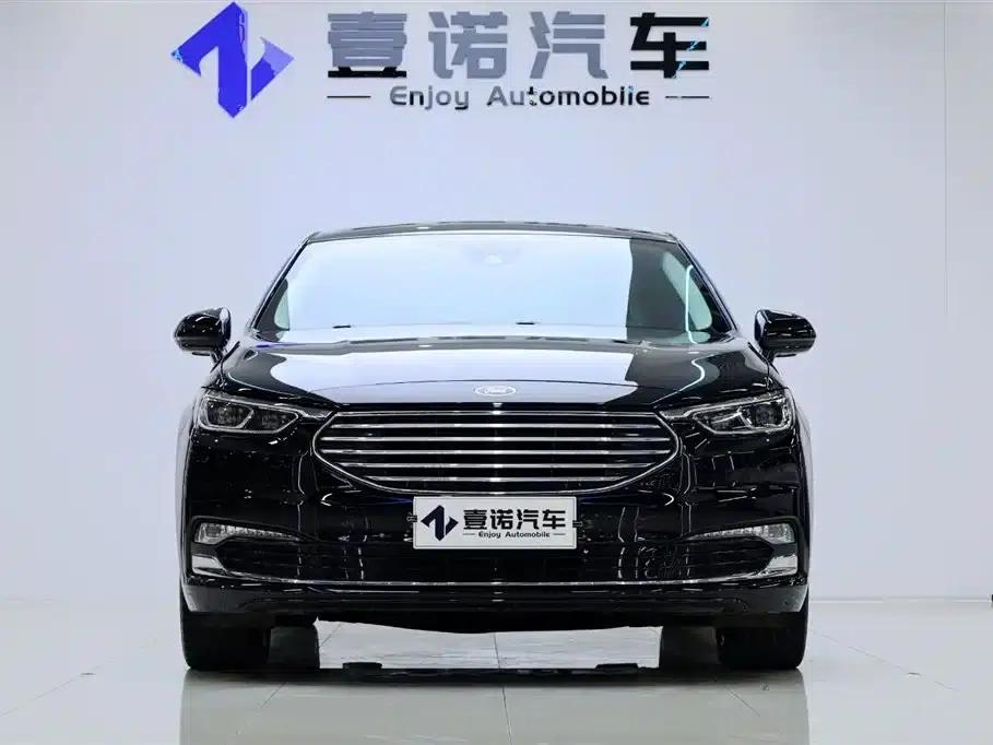 2019 Taurus EcoBoost 245 Premium Edition — миниатюра 2