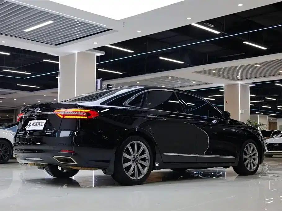 2019 Taurus EcoBoost 245 Premium Edition — миниатюра 15