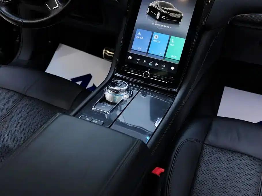 2019 Taurus EcoBoost 245 Premium Edition — миниатюра 22