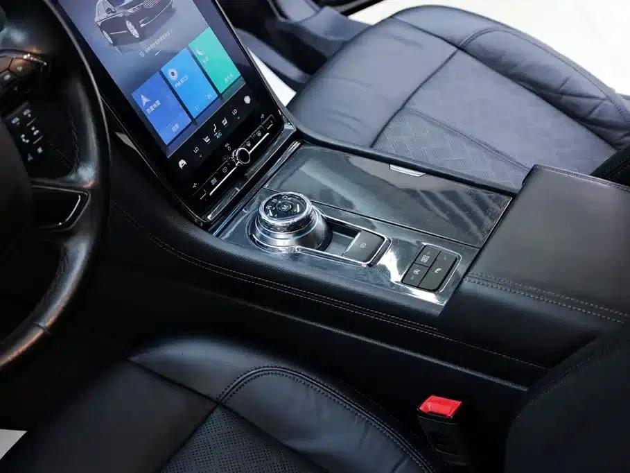 2019 Taurus EcoBoost 245 Premium Edition — миниатюра 23