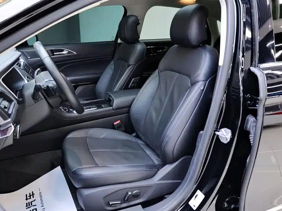 2019 Taurus EcoBoost 245 Premium Edition — миниатюра 27