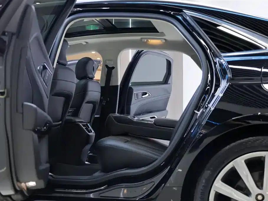 2019 Taurus EcoBoost 245 Premium Edition — миниатюра 30