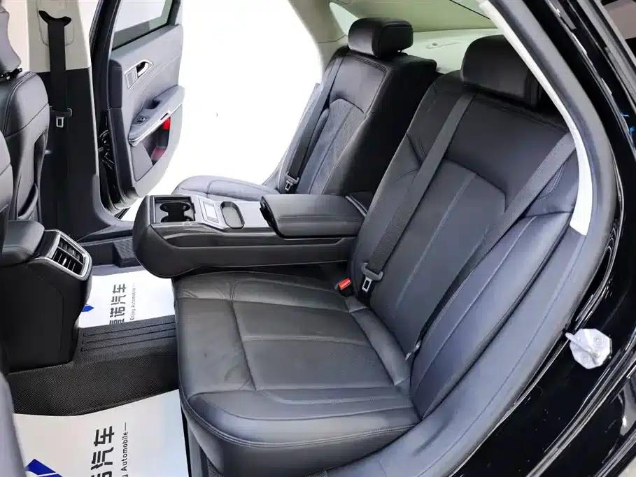 2019 Taurus EcoBoost 245 Premium Edition — миниатюра 31