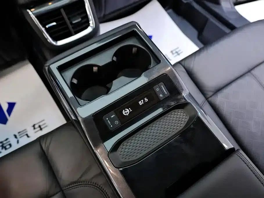 2019 Taurus EcoBoost 245 Premium Edition — миниатюра 33