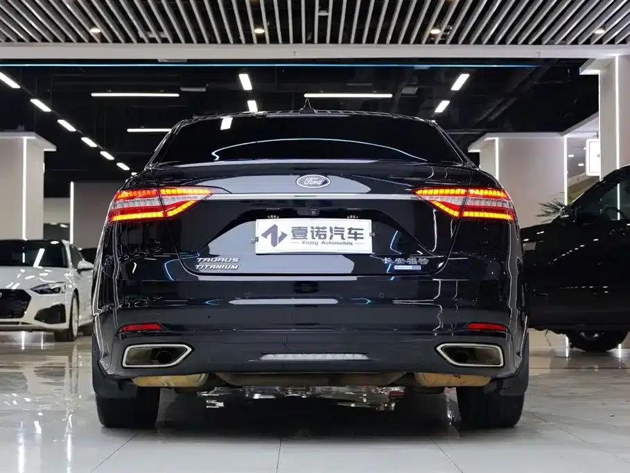 2019 Taurus EcoBoost 245 Premium Edition — миниатюра 7