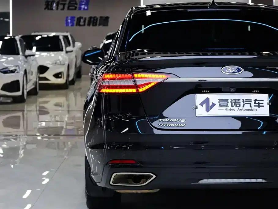 2019 Taurus EcoBoost 245 Premium Edition — миниатюра 8