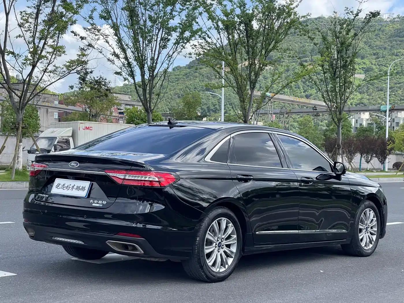 2019 Taurus EcoBoost 245 Enjoy Edition — миниатюра 13