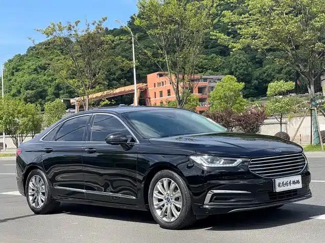 2019 Taurus EcoBoost 245 Enjoy Edition