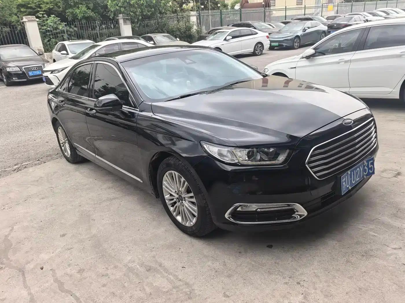 Taurus 2017 EcoBoost 245 Fashion Edition — миниатюра 2