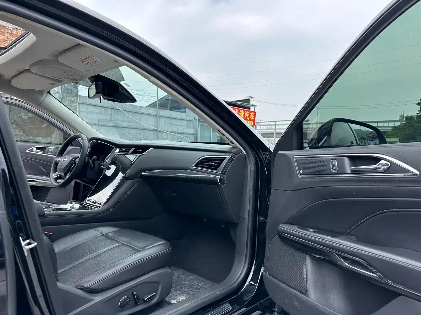 2019 Taurus EcoBoost 245 Premium Edition — миниатюра 13