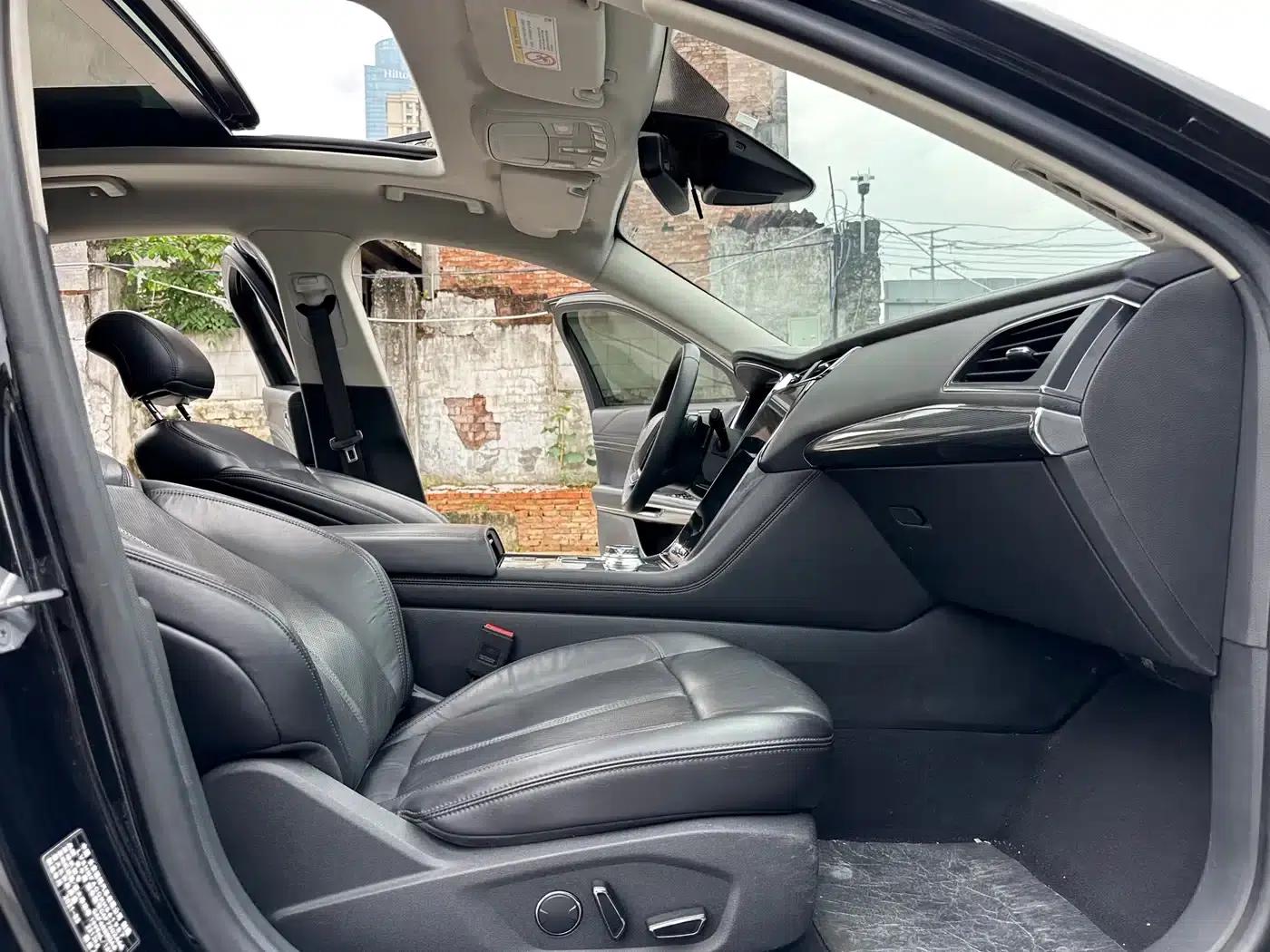 2019 Taurus EcoBoost 245 Premium Edition — миниатюра 14