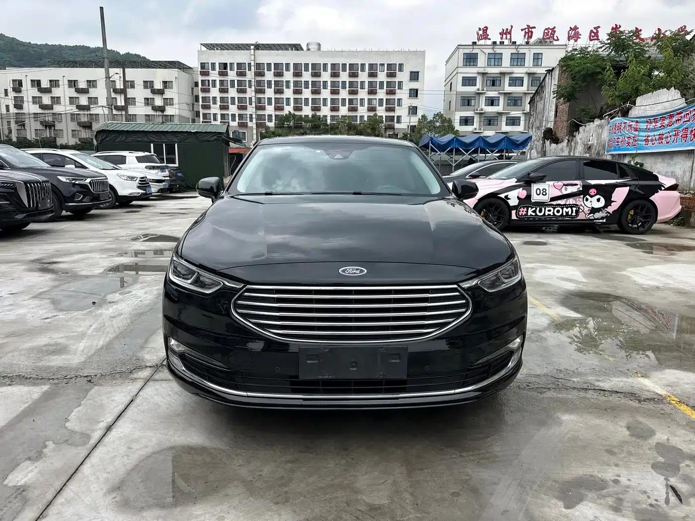 2019 Taurus EcoBoost 245 Premium Edition — миниатюра 6