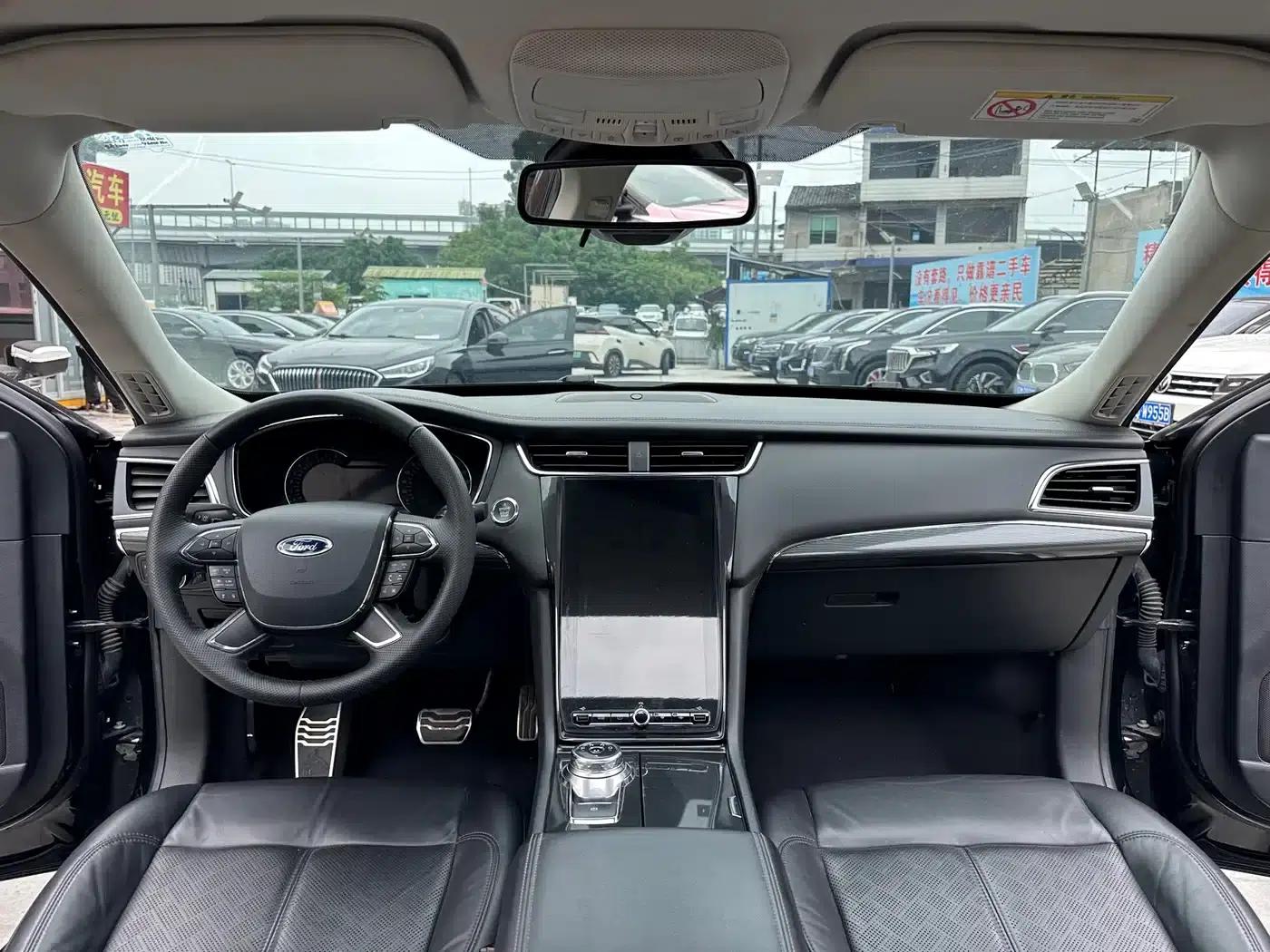 2019 Taurus EcoBoost 245 Premium Edition — миниатюра 9