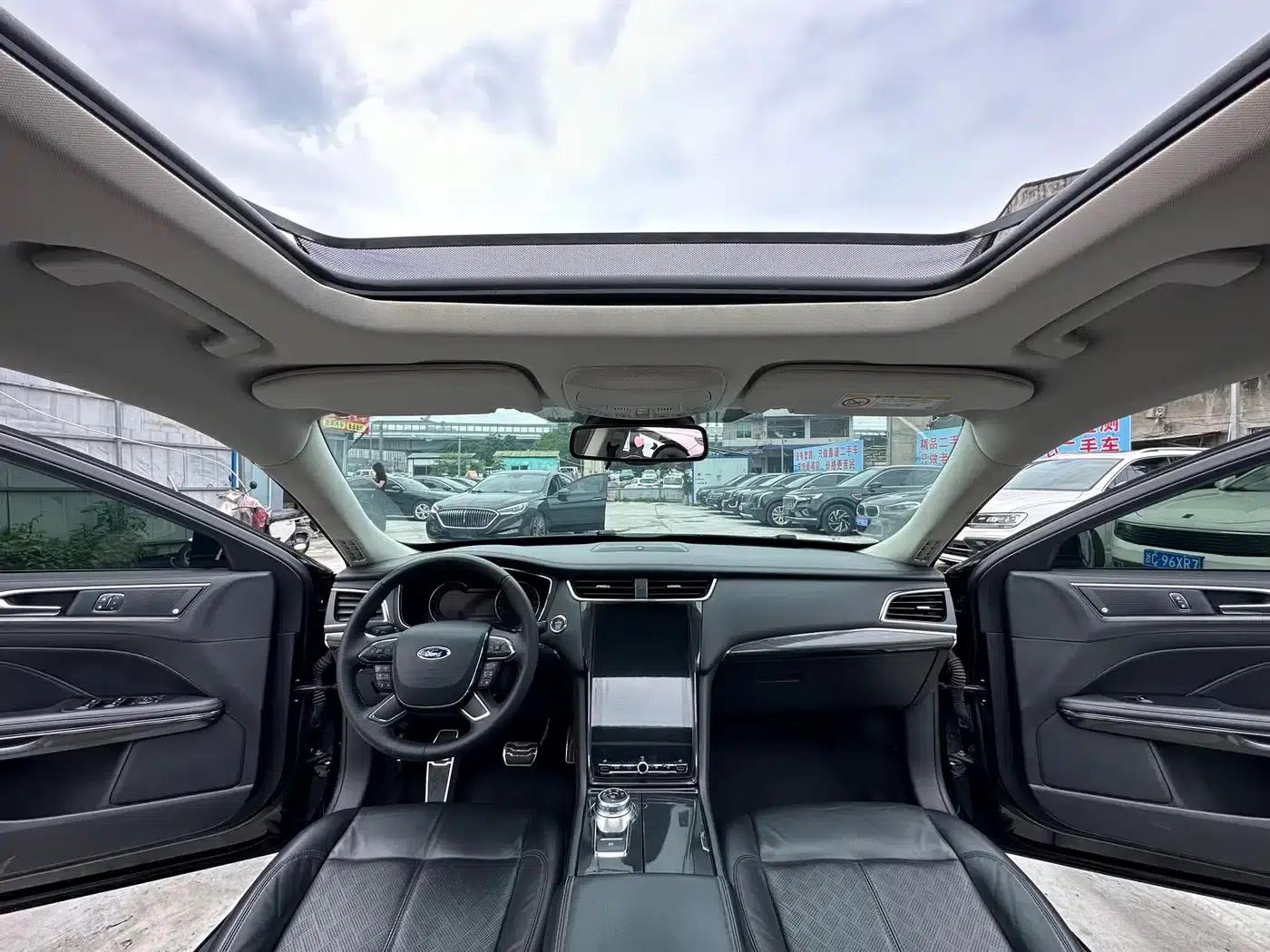 2019 Taurus EcoBoost 245 Premium Edition — миниатюра 10