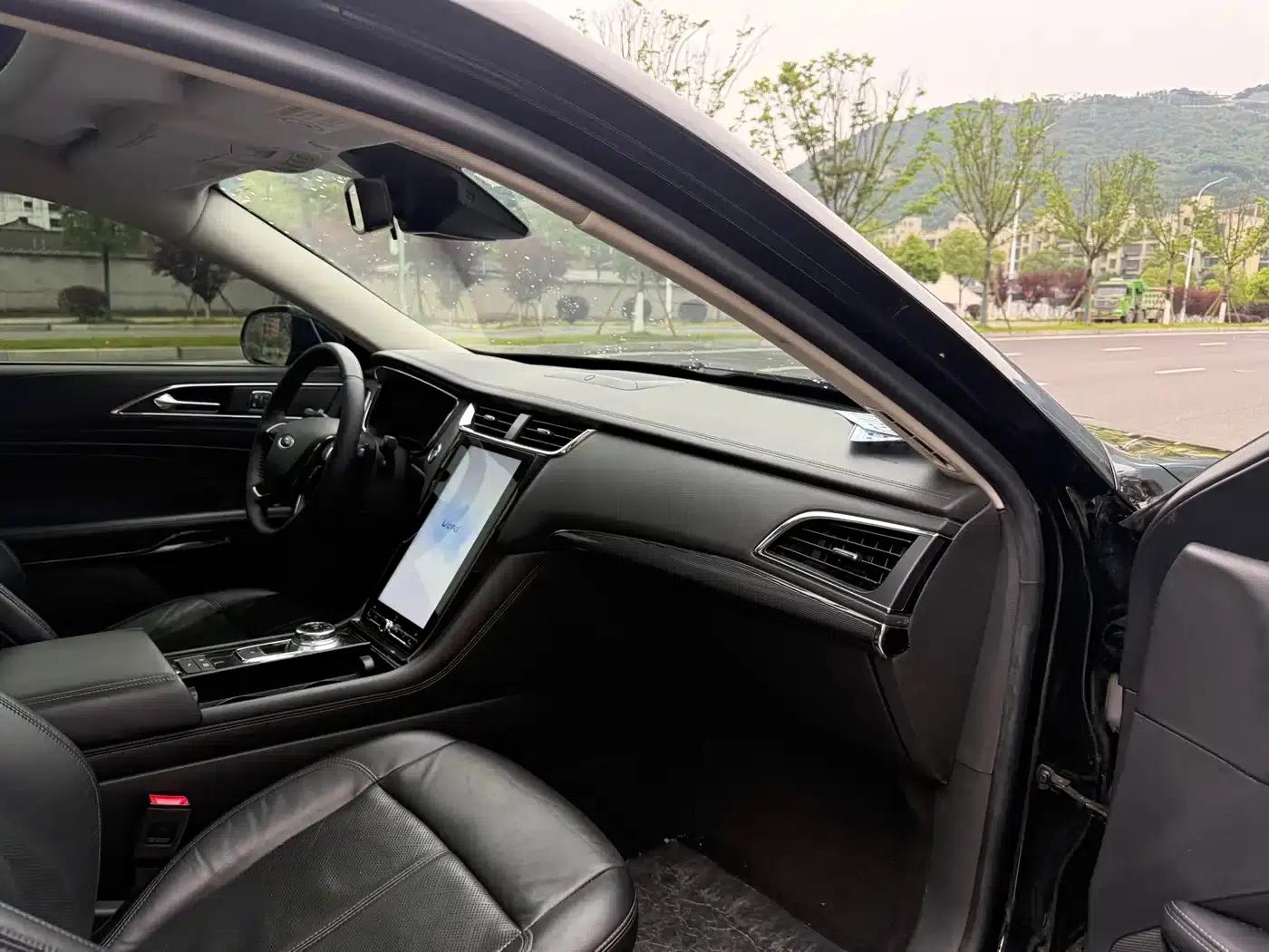 2019 Taurus EcoBoost 245 Premium Edition — миниатюра 12