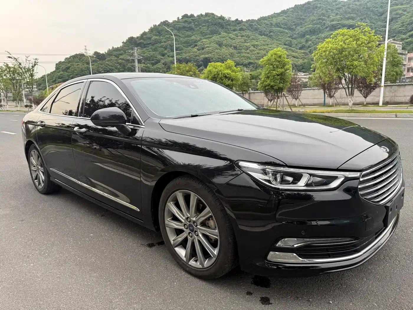 2019 Taurus EcoBoost 245 Premium Edition — миниатюра 14