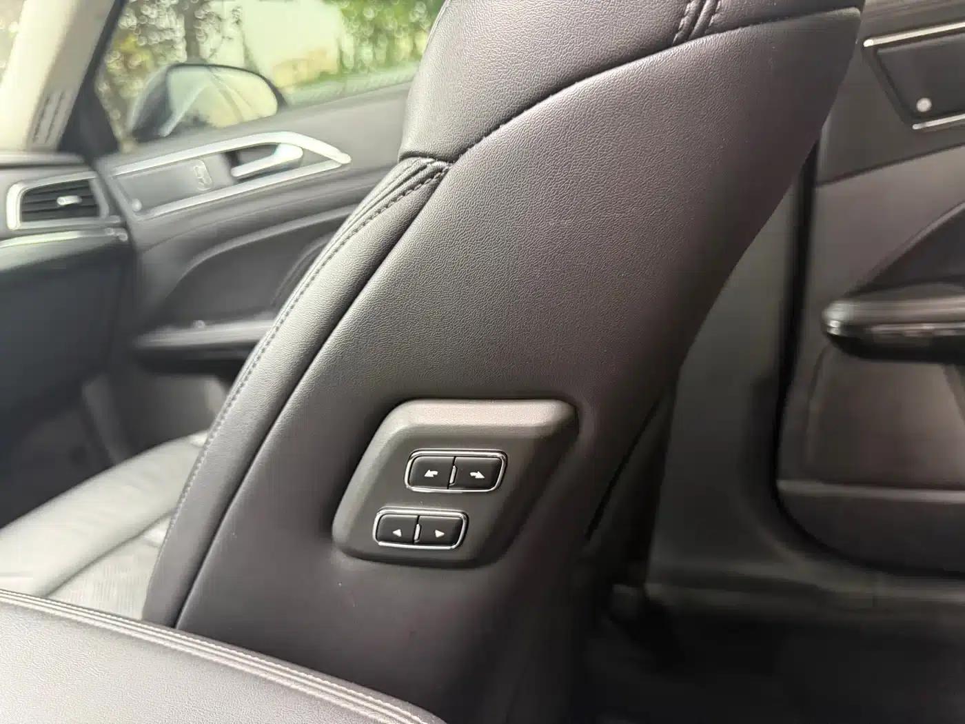 2019 Taurus EcoBoost 245 Premium Edition — миниатюра 8