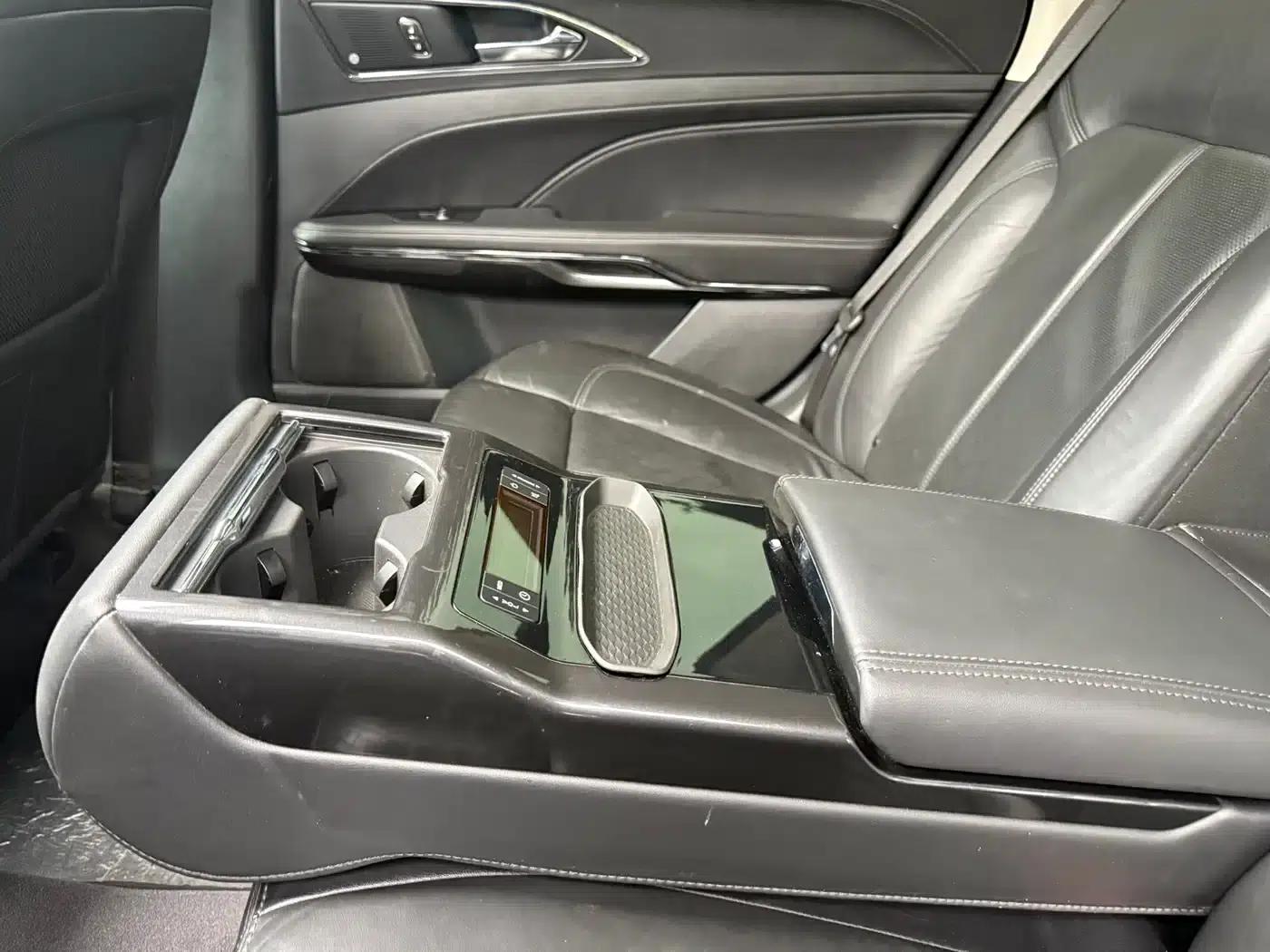 2019 Taurus EcoBoost 245 Premium Edition — миниатюра 9