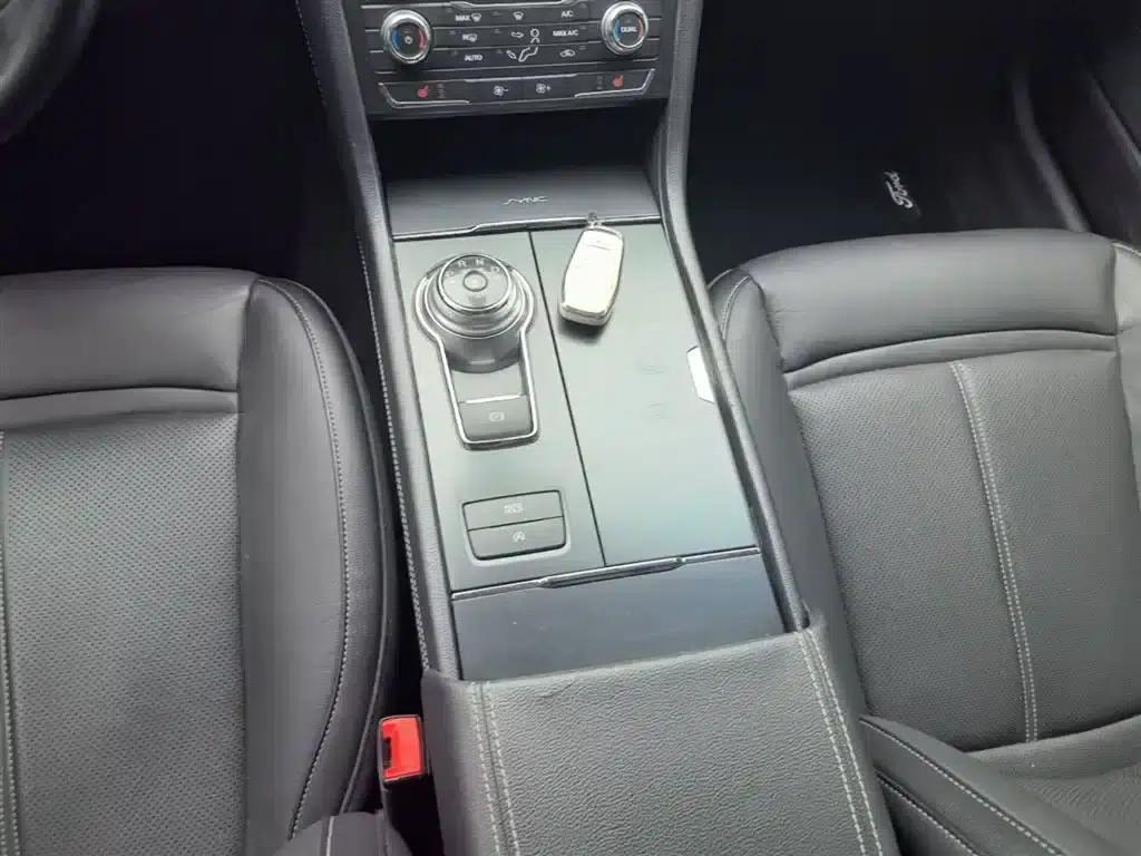 2016 Taurus EcoBoost 180 Luxury — миниатюра 14