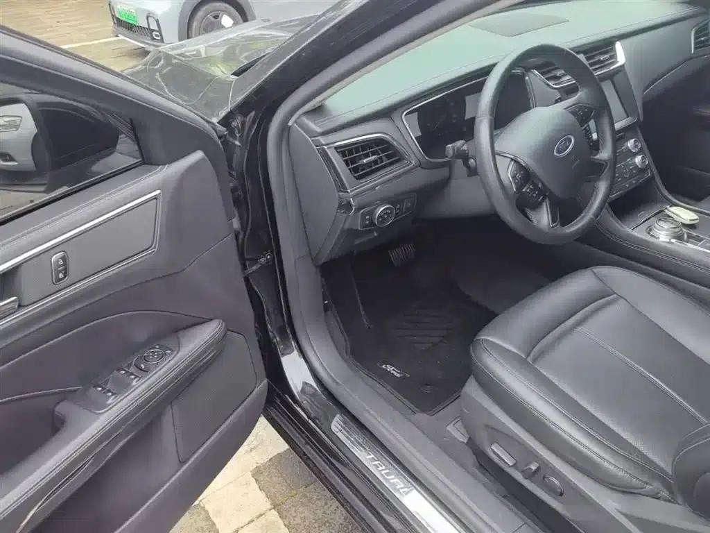 2016 Taurus EcoBoost 180 Luxury — миниатюра 16