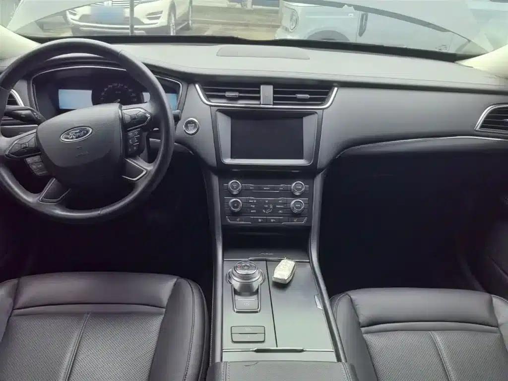 2016 Taurus EcoBoost 180 Luxury — миниатюра 10