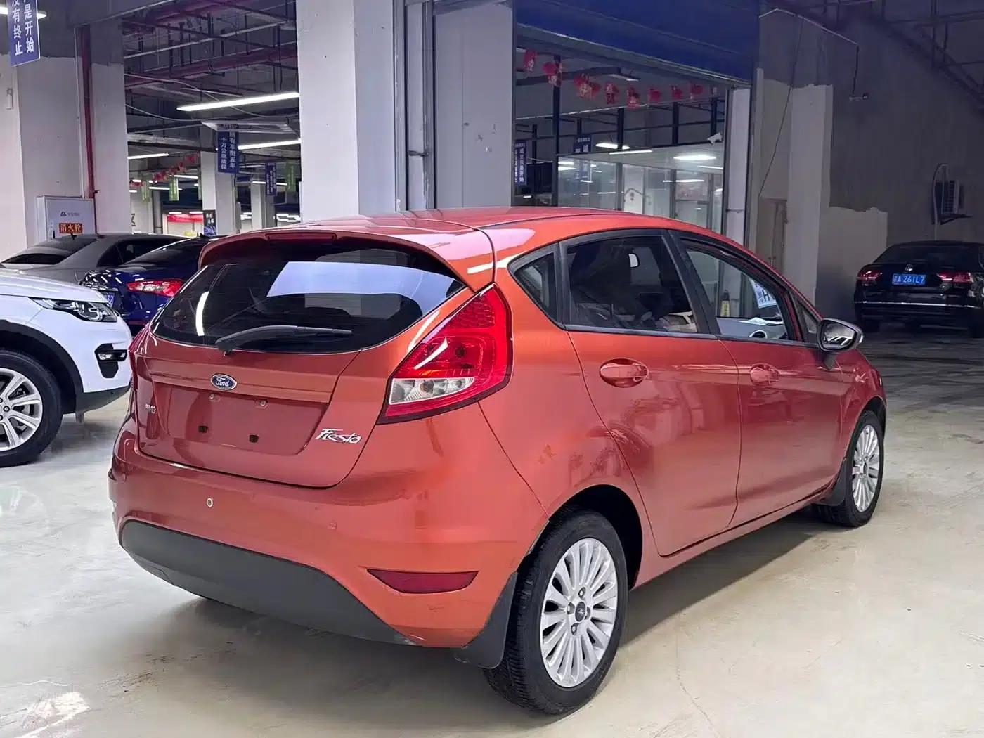 2013 Ford Fiesta Hatchback 1.5L Automatic Sport — миниатюра 8
