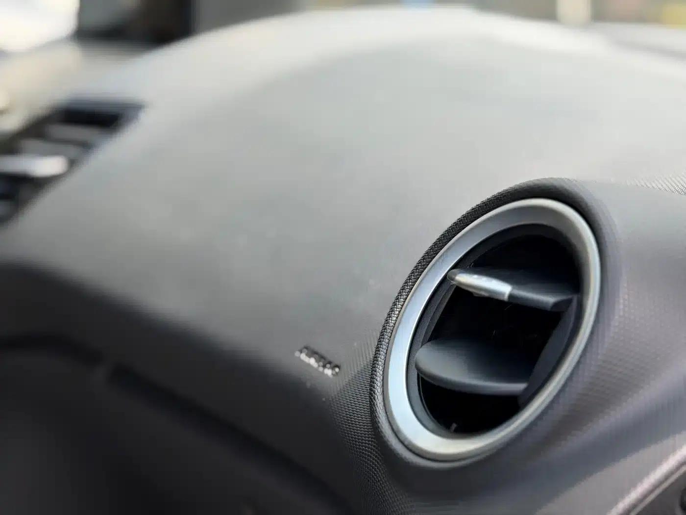 2013 Ford Fiesta Hatchback 1.5L Automatic Sport — миниатюра 20