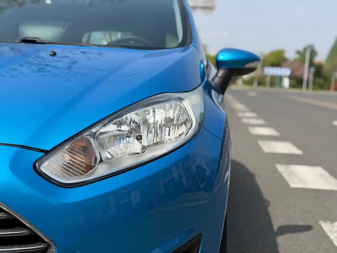2013 Ford Fiesta Hatchback 1.5L Automatic Sport — миниатюра 22