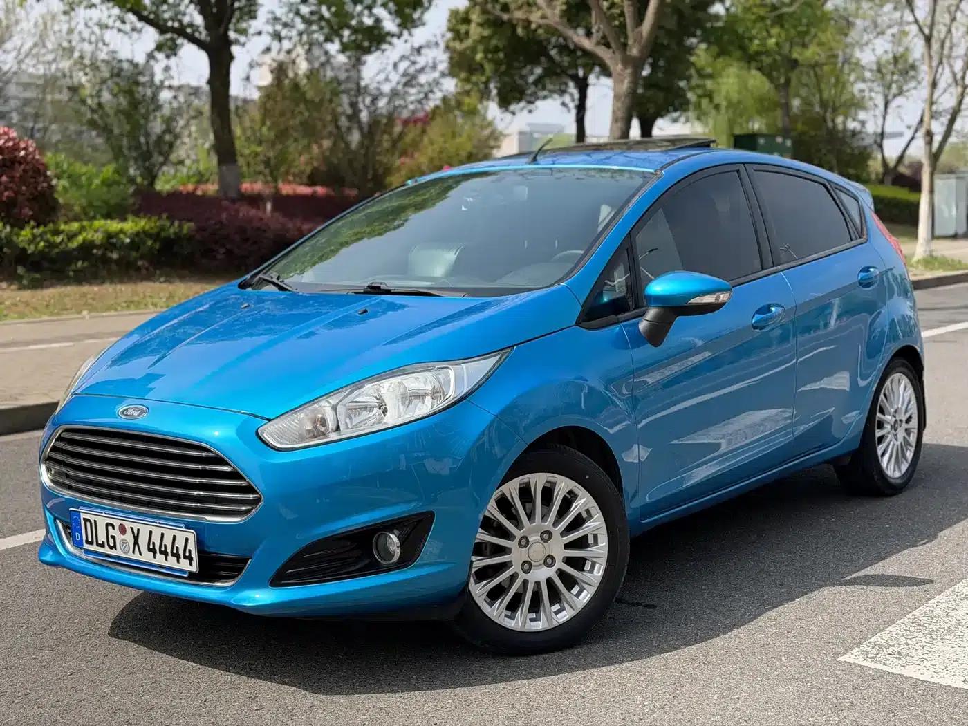 2013 Ford Fiesta Hatchback 1.5L Automatic Sport — миниатюра 5